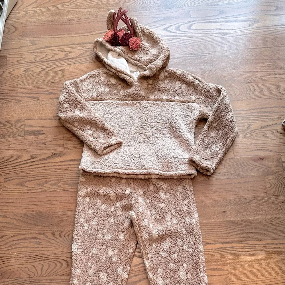 Girls most adorable Justice Reindeer Pajama/Outfit set size 12